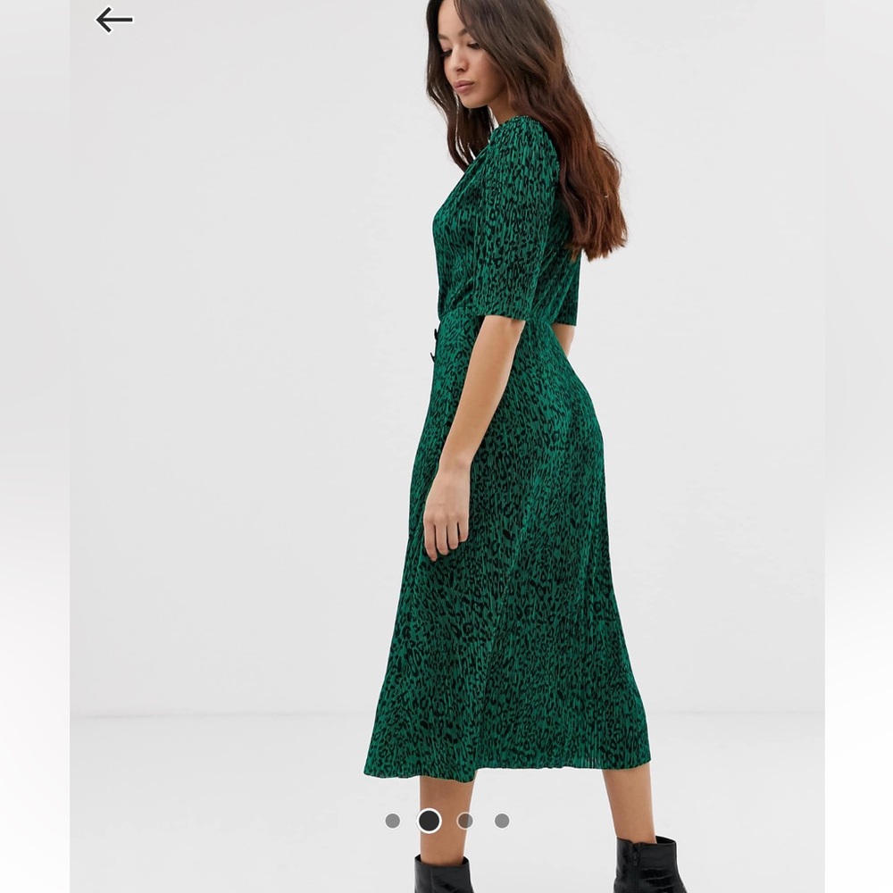 ASOS DESIGN Midi Plisse Dress - Picture 4 of 4